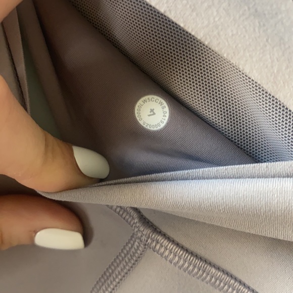 Lululemon In Movement Tight 28" *Everlux - Picture 9 of 10